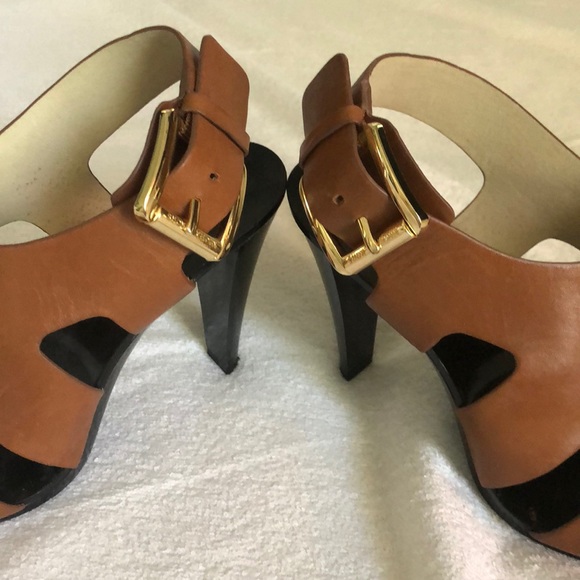 Michael Kors sandals size 7M - Picture 4 of 8